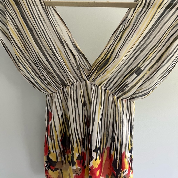 Silky Deep V Blouse - Picture 3 of 3